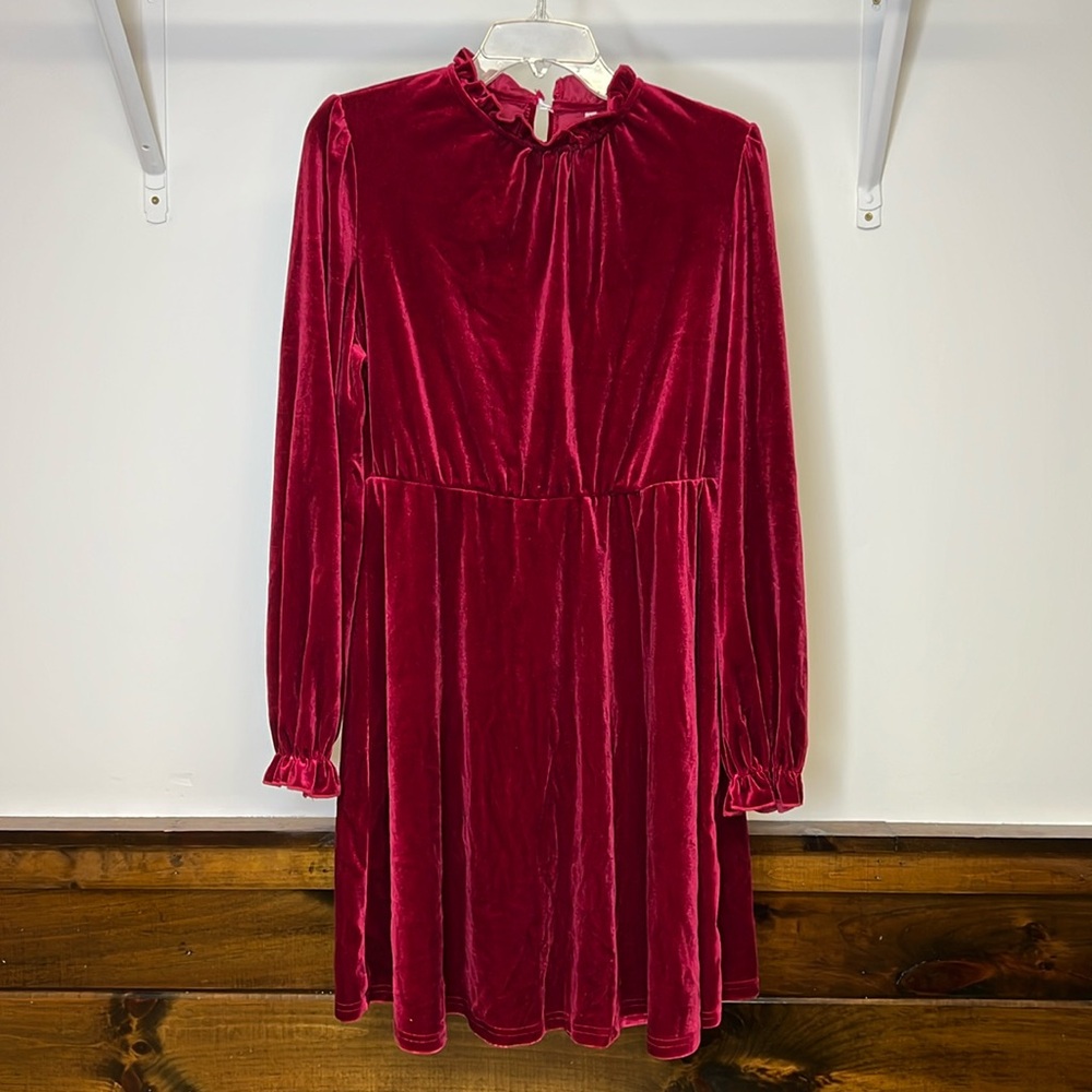 Amazon Red Velvet Ruffle‎ Long Sleeve Holiday Dress- L